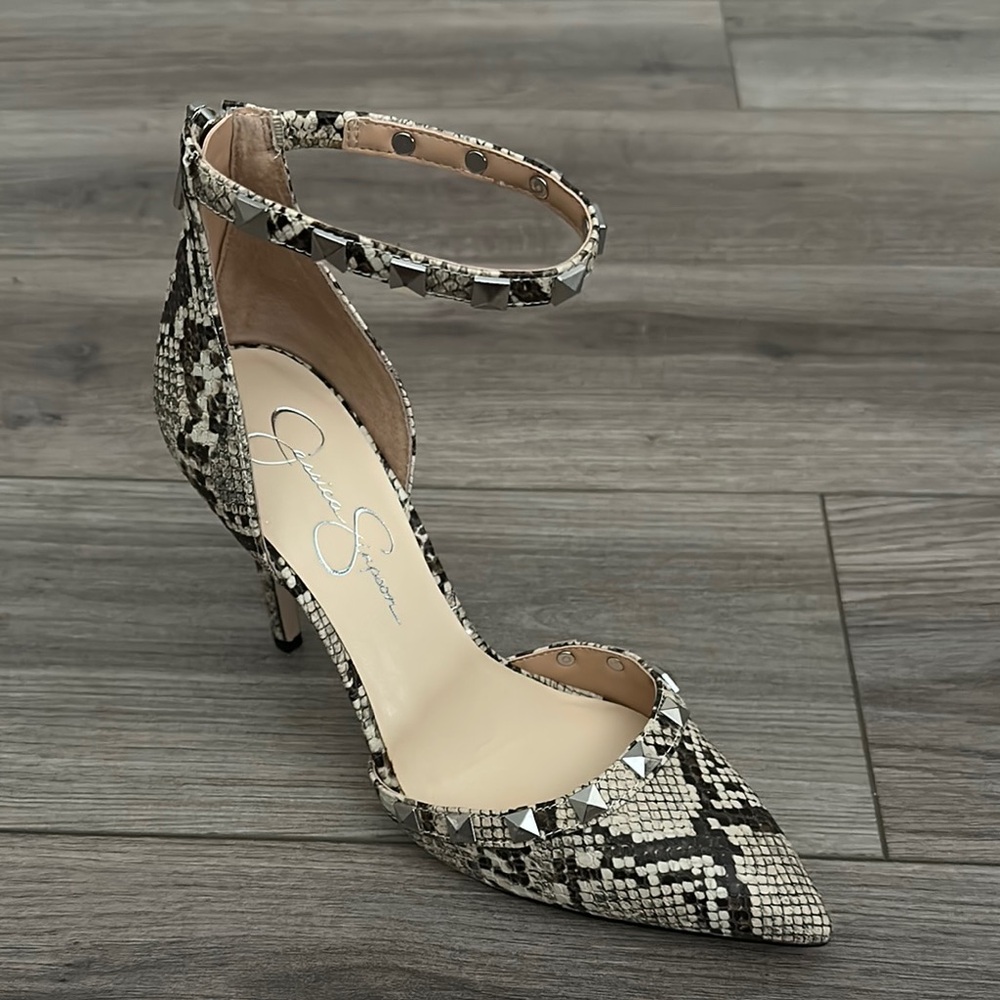 Jessica Simpson Elegant Black and White Stiletto Heels with Ankle Strap - Picture 2 of 9